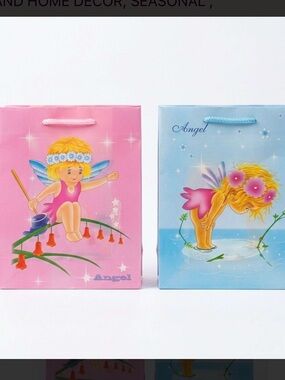 12 Assorted Plastic Gift Bags – New & Sealed